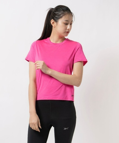 Reebok(リーボック)の「チル アスレチック Tシャツ / RBK-CHILL ATHLETIC TEE(Tシャツ/カットソー・レディース・ライトブルー/ブラック/ピンク・LARGE/X-LARGE/XX-LARGE/SMALL/X-SMALL/MEDIUM)」の3枚目の写真