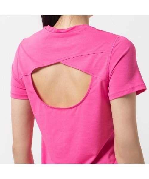 Reebok(リーボック)の「チル アスレチック Tシャツ / RBK-CHILL ATHLETIC TEE(Tシャツ/カットソー・レディース・ライトブルー/ブラック/ピンク・LARGE/X-LARGE/XX-LARGE/SMALL/X-SMALL/MEDIUM)」の8枚目の写真