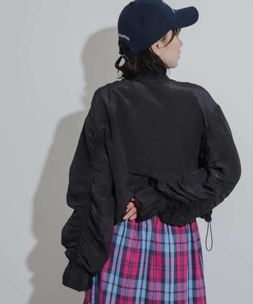 SENSE OF PLACE by URBAN RESEARCH（センスオブプレイスバイアーバンリサーチ）の「ドロストシャーリングシアーブルゾン（ブルゾン・レディース・ブラック/オレンジ/アイボリー・ONE）」の19枚目の写真