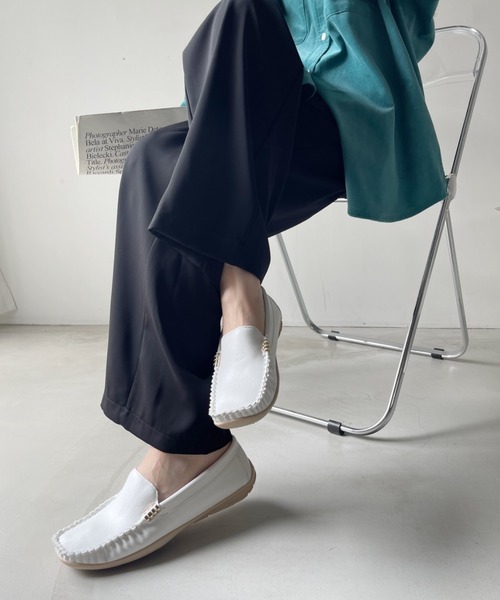 DEMETER(デメテル)の「超軽量 ソフトレザー ゴールドビット ドライビングシューズ(モカシン/デッキシューズ・レディース・ベージュ系その他/ブラック/グレー系その他/ブラック系その他/ネイビー系/ホワイト系その他/ホワイト/ネイビー/ベージュ/グレー・S/M/L/LL)」の17枚目の写真