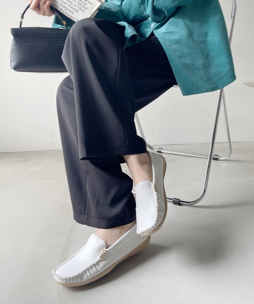 DEMETER(デメテル)の「超軽量 ソフトレザー ゴールドビット ドライビングシューズ(モカシン/デッキシューズ・レディース・ベージュ系その他/ブラック/グレー系その他/ブラック系その他/ネイビー系/ホワイト系その他/ホワイト/ネイビー/ベージュ/グレー・S/M/L/LL)」の12枚目の写真