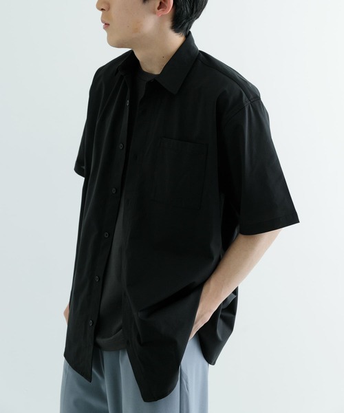 ITEMS URBANRESEARCH（アイテムズ アーバンリサーチ）の「『セットアップ対応』吸水速乾 ドットメッシュ 半袖シャツ（シャツ/ブラウス・メンズ・ブラック/カーキ/ブラウン系その他・MEDIUM/LARGE）」の9枚目の写真