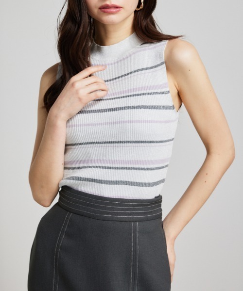 rienda（リエンダ）の「スリーブレスラメウォッシャブルニットトップス 夏服 サマーニット ノースリーブトップス（ニット/セーター・レディース・ホワイト系その他/ベージュ/ライトピンク/ブラック系その他/ライトブルー・FREE）」の2枚目の写真