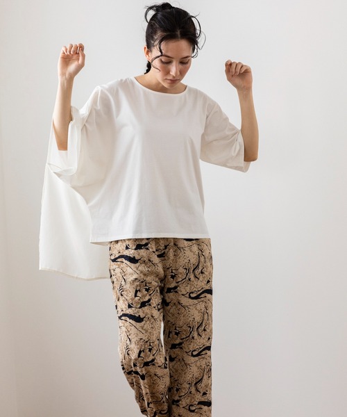 OSMOSIS(オズモーシス)の「バックシフォン切替Tシャツ(Tシャツ/カットソー・レディース・ブラック/ホワイト/ブルー・ONE SIZE)」の8枚目の写真