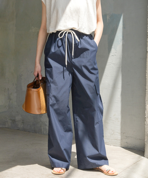 Spick & Span（スピックアンドスパン）の「カーゴポケットイージーパンツ（カーゴパンツ・レディース・ネイビー・FREE）」の10枚目の写真