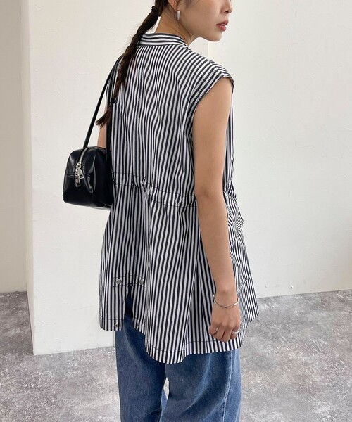 fredy emue（フレディエミュ）の「ミリタリーシャツジレ（ベスト・レディース・オフホワイト/ブルー系その他/ブラック・38）」の6枚目の写真