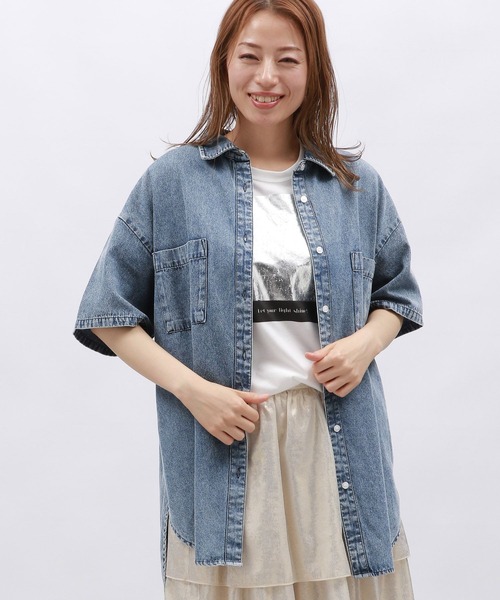 LAKOLE（ラコレ）の「ケミカルウォッシュシャツ半袖 / 128640（シャツ/ブラウス・レディース・ライトブルー/ブラック/ブルー・FREE）」の16枚目の写真