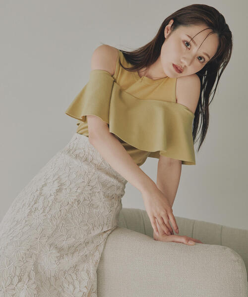 PROPORTION BODY DRESSING（プロポーションボディドレッシング）の「デコルテシアーフレアニット / 1214270706（ニット/セーター・レディース・ブラウン系その他/イエロー/ブラック・FREE）」の3枚目の写真