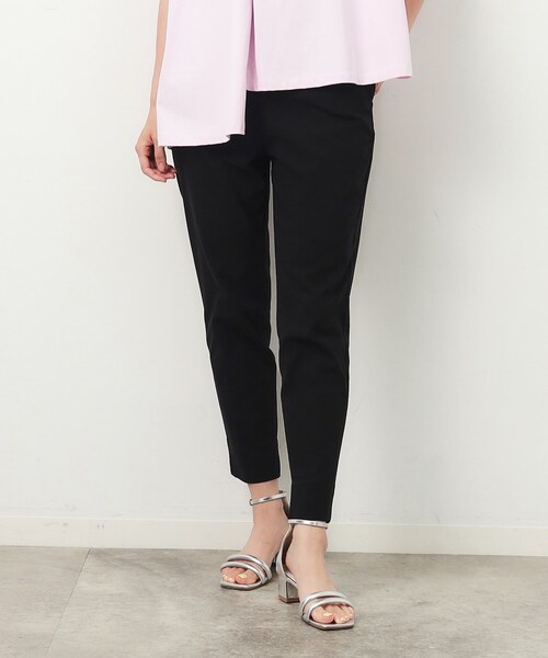 OPAQUE.CLIP(オペークドットクリップ)の「UV クールタッチストレッチテーパードパンツ【洗濯機洗い可/接触冷感】(その他パンツ・レディース・ブラック/ライトベージュ/ライトブルー・36/38/40/42)」の2枚目の写真