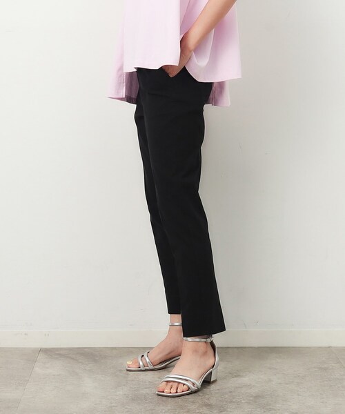 OPAQUE.CLIP(オペークドットクリップ)の「UV クールタッチストレッチテーパードパンツ【洗濯機洗い可/接触冷感】(その他パンツ・レディース・ブラック/ライトベージュ/ライトブルー・36/38/40/42)」の18枚目の写真