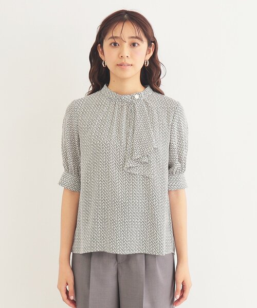 index（インデックス）の「◆アシメボウタイブラウス【洗濯機洗い可/イージーアイロン】（シャツ/ブラウス・レディース・ナチュラル/ホワイト系3/ネイビー・40/38/42/36）」の16枚目の写真