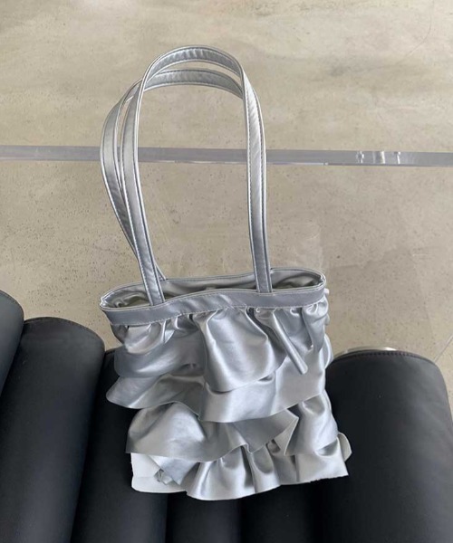 Vipoa（ヴィポア）の「tiered frill mini tote（トートバッグ・レディース・ブラック/シルバー・FREE）」の4枚目の写真
