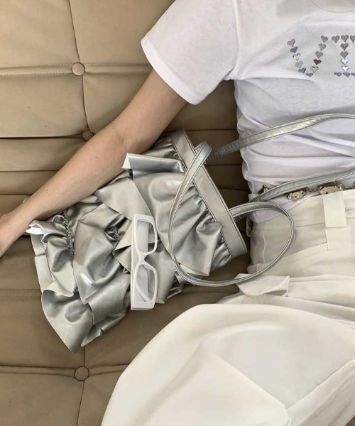 Vipoa（ヴィポア）の「tiered frill mini tote（トートバッグ・レディース・ブラック/シルバー・FREE）」の6枚目の写真