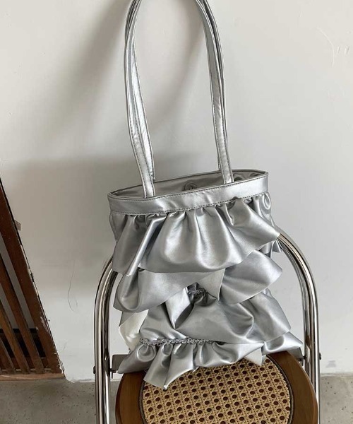 Vipoa（ヴィポア）の「tiered frill mini tote（トートバッグ・レディース・ブラック/シルバー・FREE）」の8枚目の写真