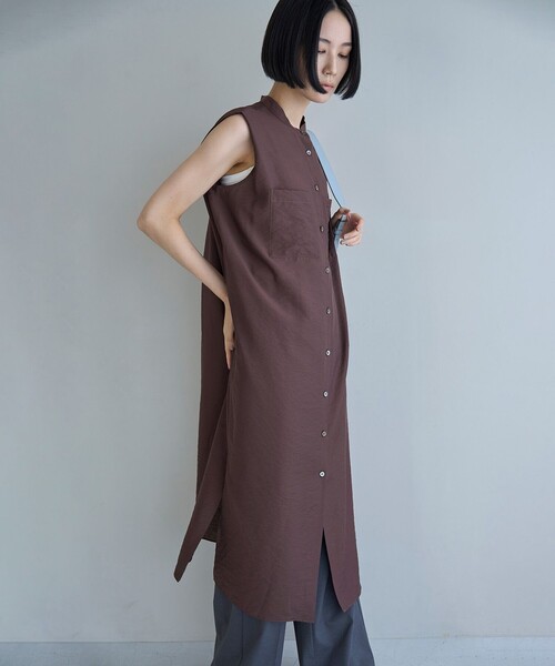 UNFILO（アンフィーロ）の「シアーサテン ロングシャツワンピース（シャツワンピース・レディース・ワイン系/ブラック系/ライトイエロー系・X-LARGE）」の21枚目の写真
