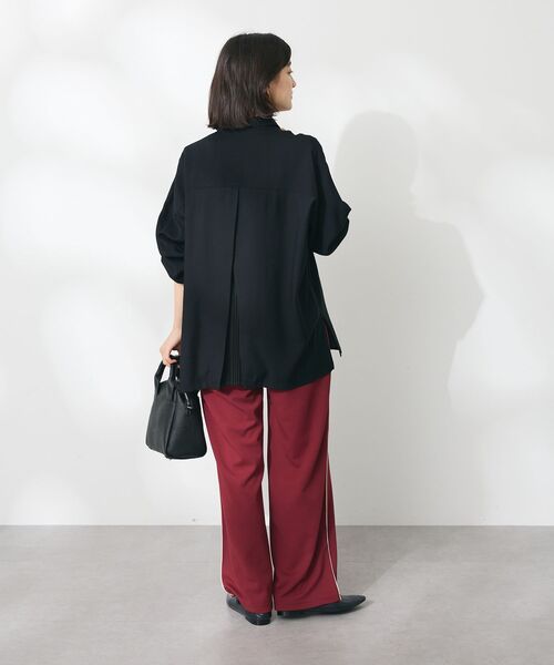 CRAFT STANDARD BOUTIQUE(クラフトスタンダードブティック)の「パイピングラインパンツ(その他パンツ・レディース・レッド/チャコールグレー/ブラック/モカ・M/L)」の7枚目の写真