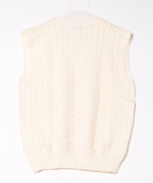 aimoha（アイモハ）の「【aimoha neo】 Textured V-Neck Knit Vest（ベスト・メンズ・ダークグレー/ベージュ/ホワイト/ブラック・MEDIUM/LARGE/X-LARGE/XX-LARGE/XXX-LARGE）」の5枚目の写真