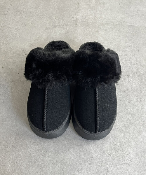 CPCM(シーピーシーエム)の「厚底ムートンシューズ(ブーツ・レディース・ブラック/キャメル・SMALL/MEDIUM/LARGE)」の4枚目の写真