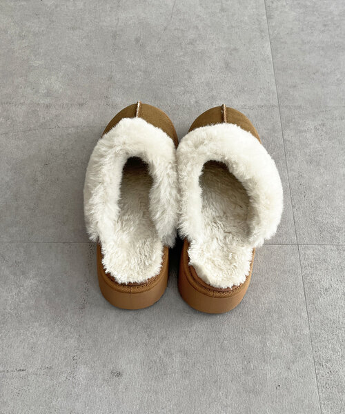 CPCM(シーピーシーエム)の「厚底ムートンシューズ(ブーツ・レディース・ブラック/キャメル・SMALL/MEDIUM/LARGE)」の11枚目の写真