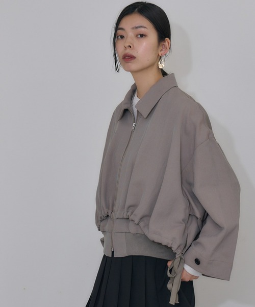 Paradise Picnic（パラダイスピクニック）の「Dignite collier  レイヤードブルゾン（ブルゾン・レディース・ブラック/グレイッシュベージュ・FREE）」の2枚目の写真