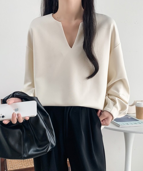 ABITOKYO（アビトーキョー）の「袖タック段ボールスウェットキーネックブラウス（スウェット・レディース・ブラック/ベージュ/チャコールグレー・XL/L/M）」の6枚目の写真