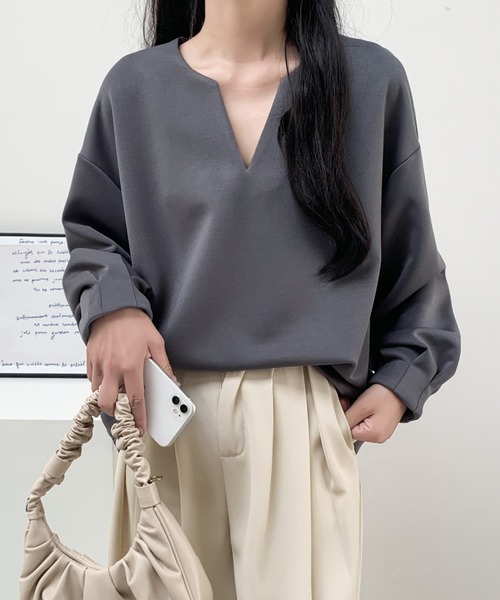 ABITOKYO（アビトーキョー）の「袖タック段ボールスウェットキーネックブラウス（スウェット・レディース・ブラック/ベージュ/チャコールグレー・XL/L/M）」の17枚目の写真