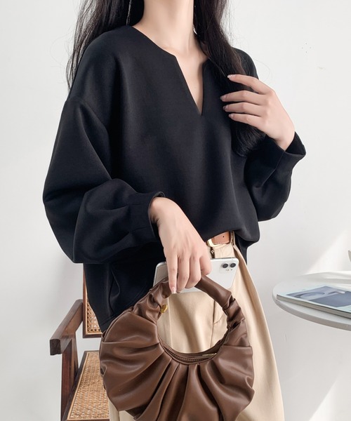 ABITOKYO（アビトーキョー）の「袖タック段ボールスウェットキーネックブラウス（スウェット・レディース・ブラック/ベージュ/チャコールグレー・XL/L/M）」の13枚目の写真