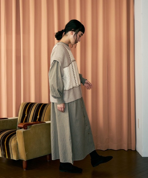 Crisp（クリスプ）の「パッチワーク2wayニットベスト（ベスト・レディース・アイボリー・FREE）」の5枚目の写真