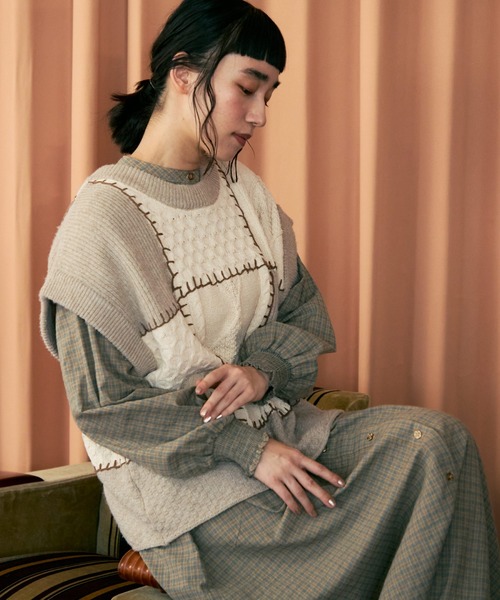 Crisp（クリスプ）の「パッチワーク2wayニットベスト（ベスト・レディース・アイボリー・FREE）」の7枚目の写真