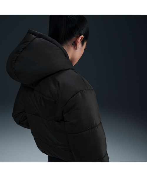 NIKE(ナイキ)の「ナイキ NIKE ナイキ NSW TF SYNFL CLSC PFR ジャケット(ダウンジャケット/コート・レディース・ホワイト/ブラック・S/M/L/XL)」の8枚目の写真