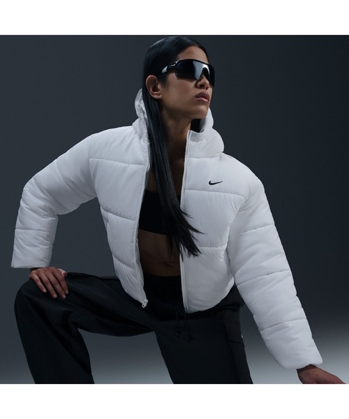 NIKE(ナイキ)の「ナイキ NIKE ナイキ NSW TF SYNFL CLSC PFR ジャケット(ダウンジャケット/コート・レディース・ホワイト/ブラック・S/M/L/XL)」の15枚目の写真