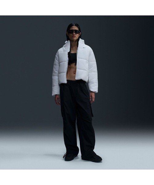 NIKE(ナイキ)の「ナイキ NIKE ナイキ NSW TF SYNFL CLSC PFR ジャケット(ダウンジャケット/コート・レディース・ホワイト/ブラック・S/M/L/XL)」の16枚目の写真