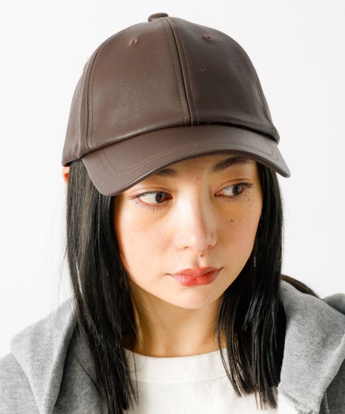 Ruben（ルーベン）の「【RUBEN】フェイクレザーキャップ / ユニセックス / オールシーズン / RUS-6296（キャップ・レディース・ベージュ/ブラウン/ブラック・フリー）」の3枚目の写真