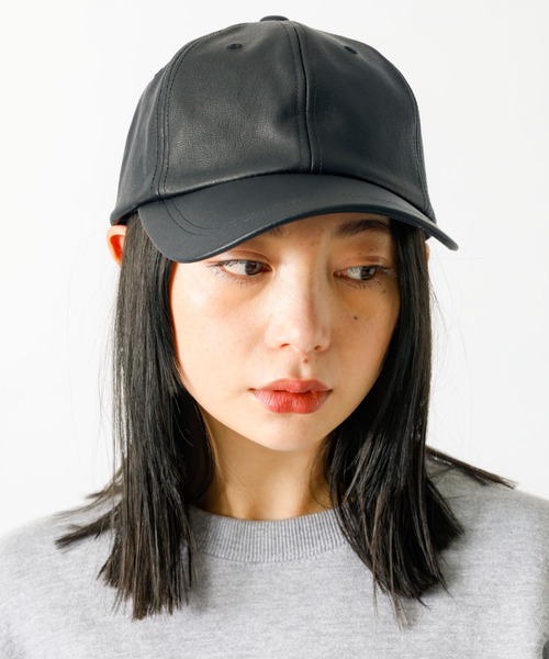 Ruben（ルーベン）の「【RUBEN】フェイクレザーキャップ / ユニセックス / オールシーズン / RUS-6296（キャップ・レディース・ベージュ/ブラウン/ブラック・フリー）」の2枚目の写真