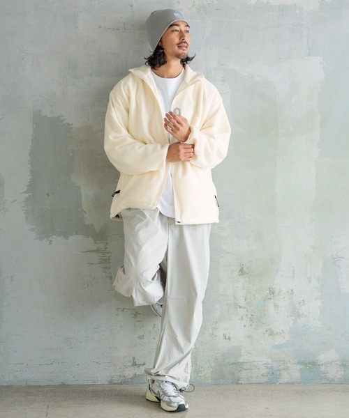 HEREIAM（ヘレイアム）の「【HEREIAM MEN】コントラストフリースZIP（その他アウター・メンズ・ブラック/アイボリー・LARGE/MEDIUM）」の3枚目の写真