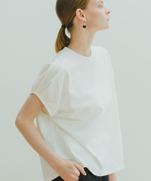 WHYTO.(ホワイト)の「「WHYTO. / ホワイト」 DROP FRENCH SLEEVES TEE(Tシャツ/カットソー・レディース・ブラック/グレイッシュベージュ/オフホワイト・36/38)」の2枚目の写真