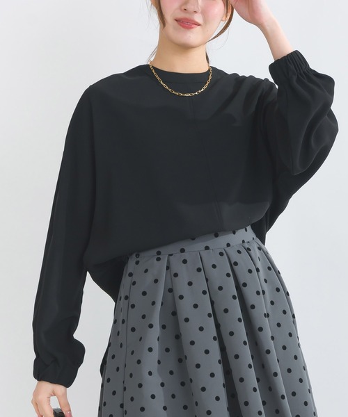 PICCIN(ピッチン)の「前後2wayストレッチドルマンブラウス(シャツ/ブラウス・レディース・オフホワイト/ブラック/サックスブルー・M)」の5枚目の写真