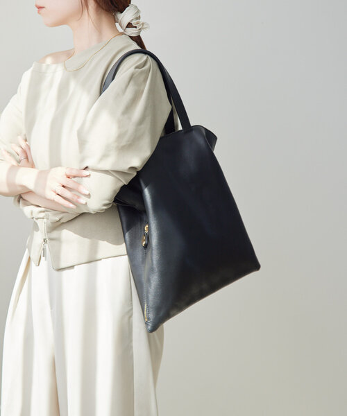 gemeil（ジェムイル）の「巾着トートバッグ (PT-211)（トートバッグ・レディース・グレイッシュベージュ/ブラック・FREE）」の4枚目の写真