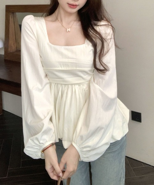 GLAMOROUS JANE(グラマラスジェーン)の「スクエアネック裾バルーンペプラムトップス(シャツ/ブラウス・レディース・ブラック/ホワイト・FREE)」の8枚目の写真