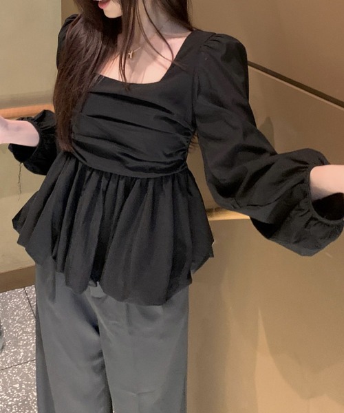 GLAMOROUS JANE(グラマラスジェーン)の「スクエアネック裾バルーンペプラムトップス(シャツ/ブラウス・レディース・ブラック/ホワイト・FREE)」の17枚目の写真