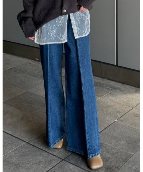 AMAIL(アマイル)の「CENTER CREASE デニム(デニムパンツ・レディース・ブルー・FREE)」の19枚目の写真