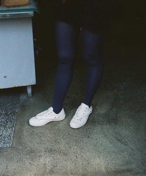 BEAMS JAPAN(ビームス ジャパン)の「Whole Love Kyoto / HANAO SHOES Neutral White 花緒 スニーカー(スニーカー・レディース・ホワイト・30.0cm/28.0cm/29.0cm/27.0cm)」の2枚目の写真