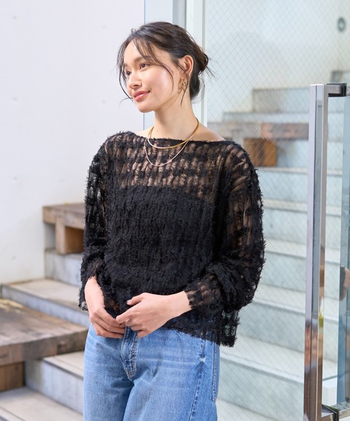 EMMA ROUGE VIF(エマルージュヴィフ)の「【一部店舗限定】フェザーチュールブラウス(シャツ/ブラウス・レディース・アイボリー/ブラック・フリー)」の7枚目の写真