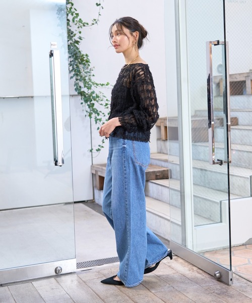 EMMA ROUGE VIF(エマルージュヴィフ)の「【一部店舗限定】フェザーチュールブラウス(シャツ/ブラウス・レディース・アイボリー/ブラック・フリー)」の19枚目の写真