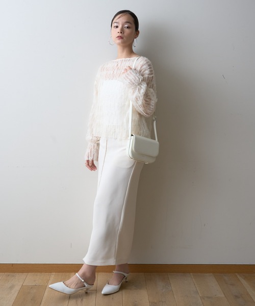 EMMA ROUGE VIF(エマルージュヴィフ)の「【一部店舗限定】フェザーチュールブラウス(シャツ/ブラウス・レディース・アイボリー/ブラック・フリー)」の16枚目の写真