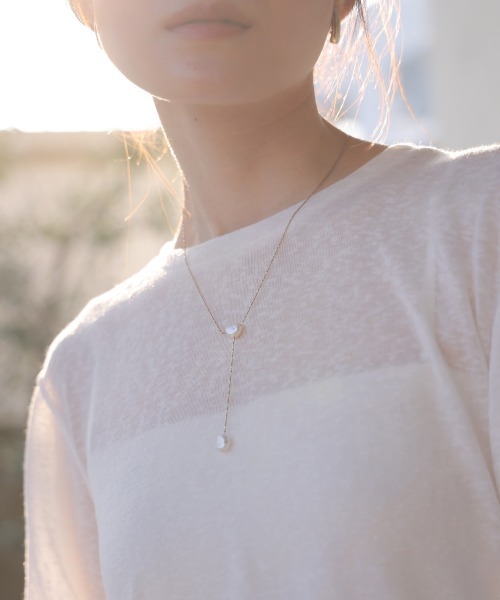 Bab（バブ）の「淡水パールIラインネックレス（ネックレス・レディース・A・ONESIZE）」の4枚目の写真