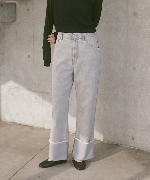 hunch（ハンチ）の「ロールアップ ワイドストレートデニムパンツ（デニムパンツ・レディース・ライトインディゴブルー/グレー/ワンウォッシュ・FREE）」の4枚目の写真