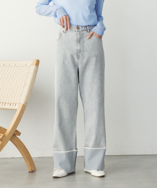hunch（ハンチ）の「ロールアップ ワイドストレートデニムパンツ（デニムパンツ・レディース・ライトインディゴブルー/グレー/ワンウォッシュ・FREE）」の6枚目の写真