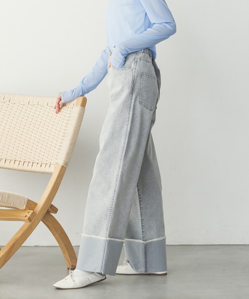 hunch（ハンチ）の「ロールアップ ワイドストレートデニムパンツ（デニムパンツ・レディース・ライトインディゴブルー/グレー/ワンウォッシュ・FREE）」の7枚目の写真