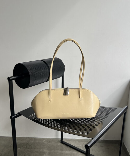 CAPRICIEUX LE'MAGE（カプリシューレマージュ）の「〈ADD CULUMN/アドカラム〉FIGRE BOSTONVINTAGEバッグ（ボストンバッグ・レディース・イエロー/ブラック・FREE）」の9枚目の写真